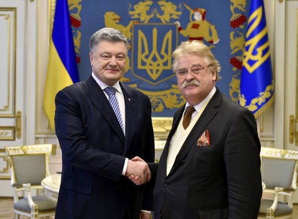 Пётр Порошенко и Элмар Брок Пётр Порошенко и Элмар Брок