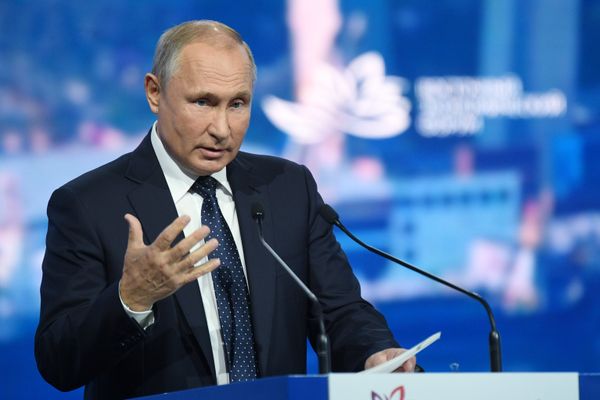 Президент РФ В. Путин принял участие в работе Восточного экономического форума Президент РФ В. Путин принял участие в работе Восточного экономического форума