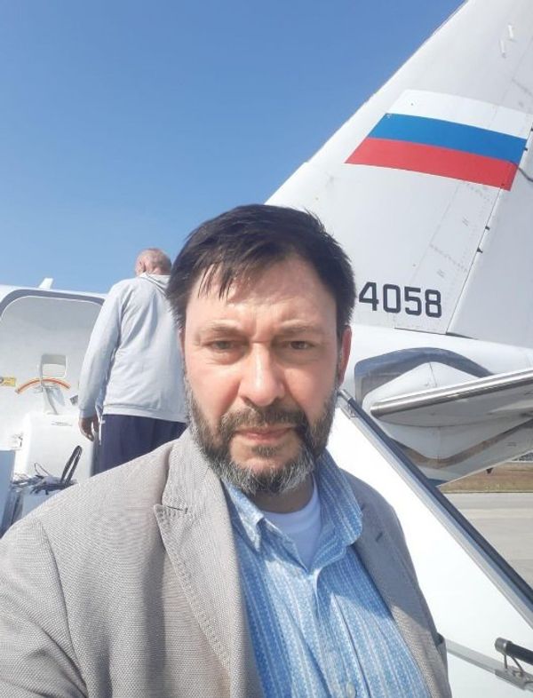 Вышинский в аэропорту Борисполя в Киеве вылет в Москву Вышинский в аэропорту Борисполя в Киеве вылет в Москву
