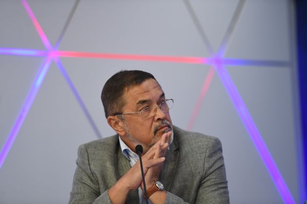 Искандер Хисамов
