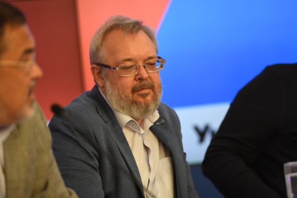 Андрей Ермолаев Андрей Ермолаев