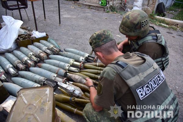 взрывотехники, боеприпасы оружие снаряды