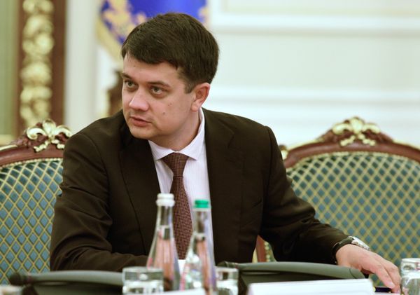 Встреча В. Зеленского с представителями рады и кабинета министров Украины Встреча В. Зеленского с представителями рады и кабинета министров Украины