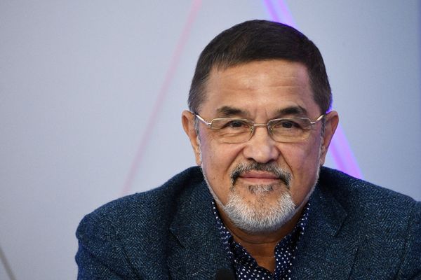 Искандер Хисамов Искандер Хисамов