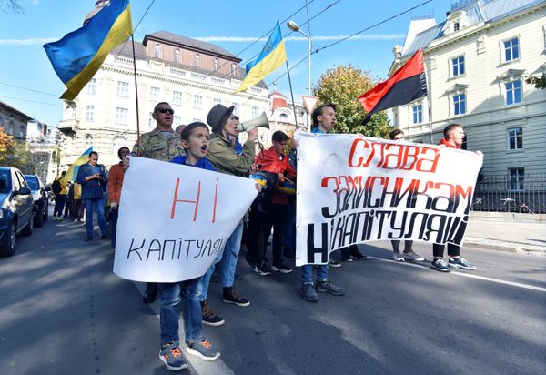 Марш националистов на Украине Марш националистов на Украине