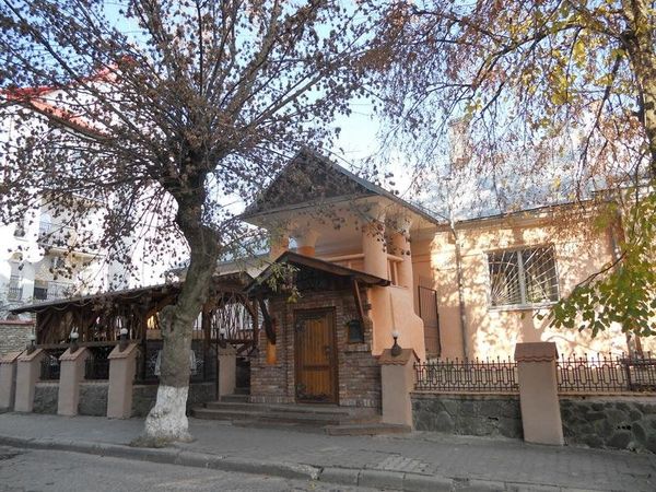  Дом Петра 1 в Луцке