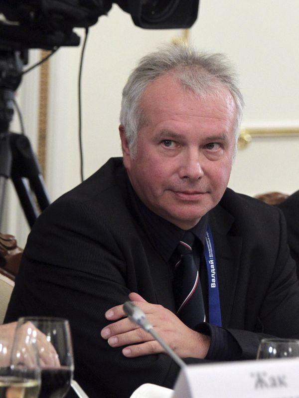 В.Путин встретился с дискуссионным клубом Валдай В.Путин встретился с дискуссионным клубом Валдай