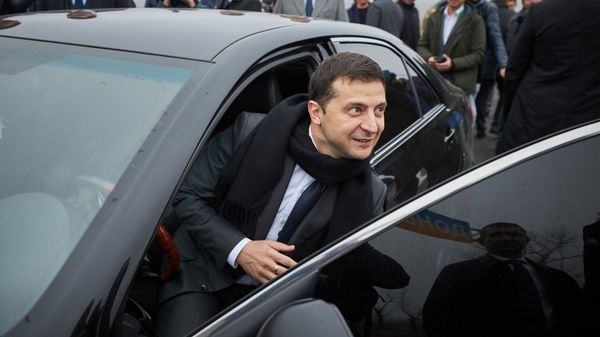 Зеленский автомобиль трасса Запорожье Мариуполь