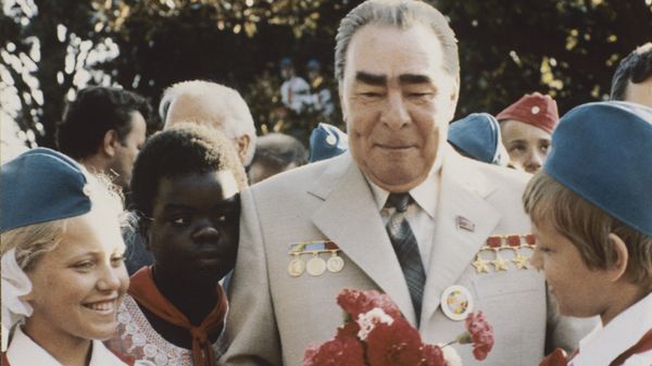 Л.И. Брежнев в Артеке Л.И. Брежнев в Артеке