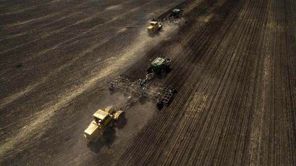 Весенняя посевная в Новосибирской области Весенняя посевная в Новосибирской области