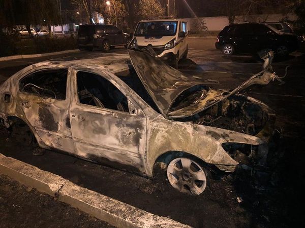 Автомобиль сгорел поджог Автомобиль сгорел поджог
