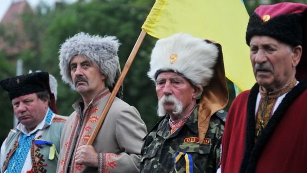 Панихида памяти по погибшим членам экипажа самолета Ил-76 во Львове