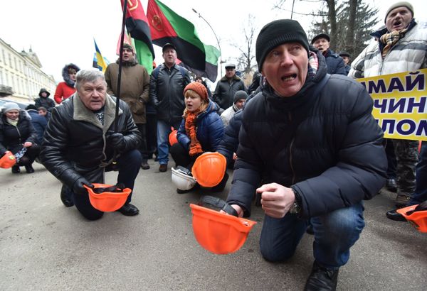 Акция протеста шахтёров во Львове Акция протеста шахтёров во Львове