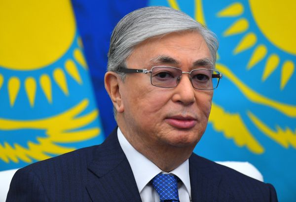 Президент РФ В. Путин принял участие в форуме межрегионального сотрудничества России и Казахстана Президент РФ В. Путин принял участие в форуме межрегионального сотрудничества России и Казахстана