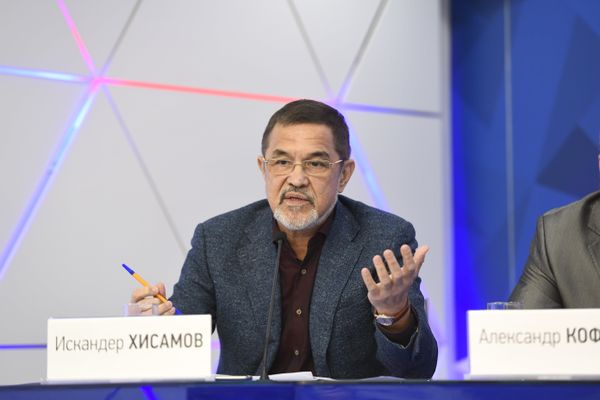 Искандер Хисамов Искандер Хисамов