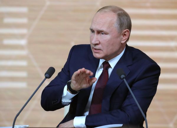 Ежегодная большая пресс-конференция президента РФ В. Путина Ежегодная большая пресс-конференция президента РФ В. Путина