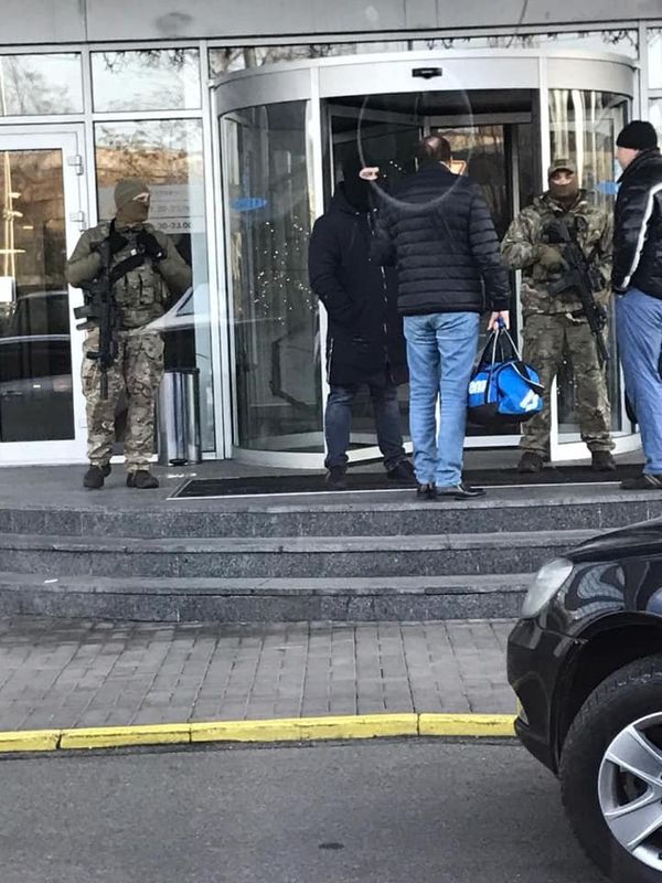 Обыск спортклуб Порошенко 5 элемент