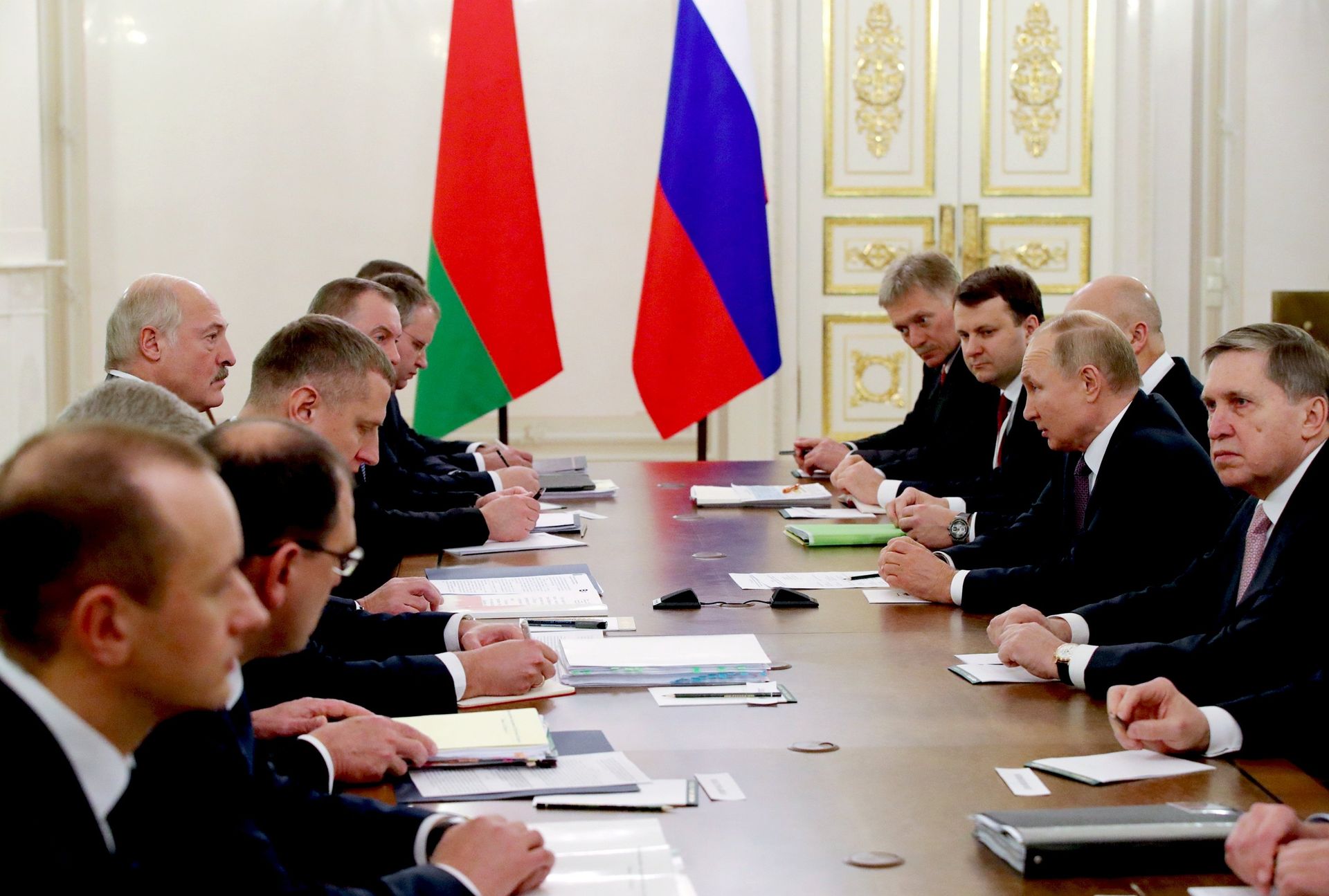 Рабочая поездка президента РФ В. Путина в Санкт-Петербург - РИА Новости, 1920, 23.12.2019