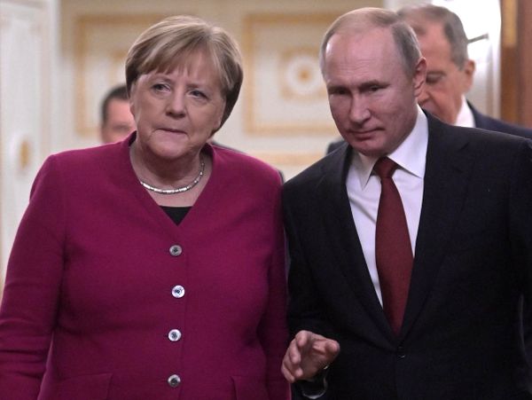 Встреча президента РФ В. Путина с канцлером Германии А. Меркель