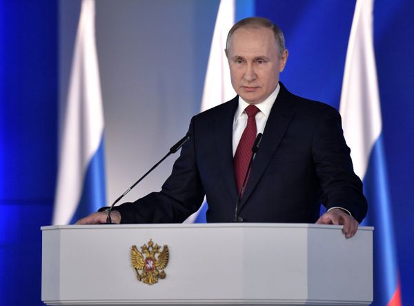 Ежегодное послание президента РФ В. Путина Федеральному Собранию Ежегодное послание президента РФ В. Путина Федеральному Собранию