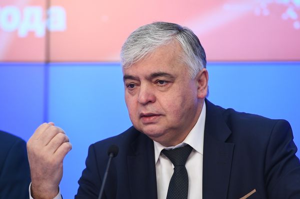 Директор Центра изучения современного Ирана Раджаб Сафаров