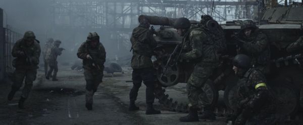 кадр из фильма Киборги кадр из фильма Киборги