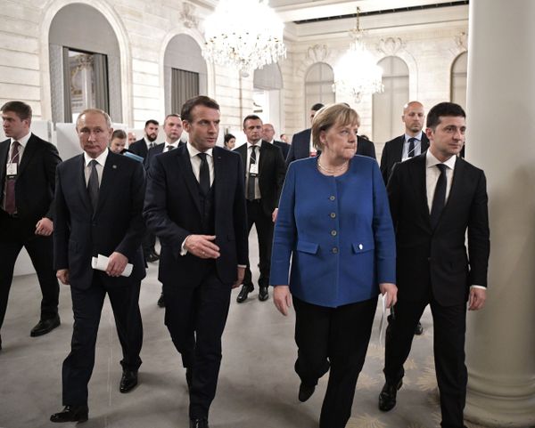 Рабочий визит президента РФ В. Путина во Францию