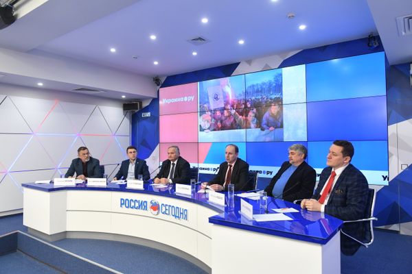 Пресс-конференция Белоруссия на развилке: как Лукашенко решит дилемму Януковича