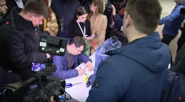 СБУ пришла с обысками на телеканал 1+1 из-за пленок Гончарука СБУ пришла с обысками на телеканал 1+1 из-за пленок Гончарука