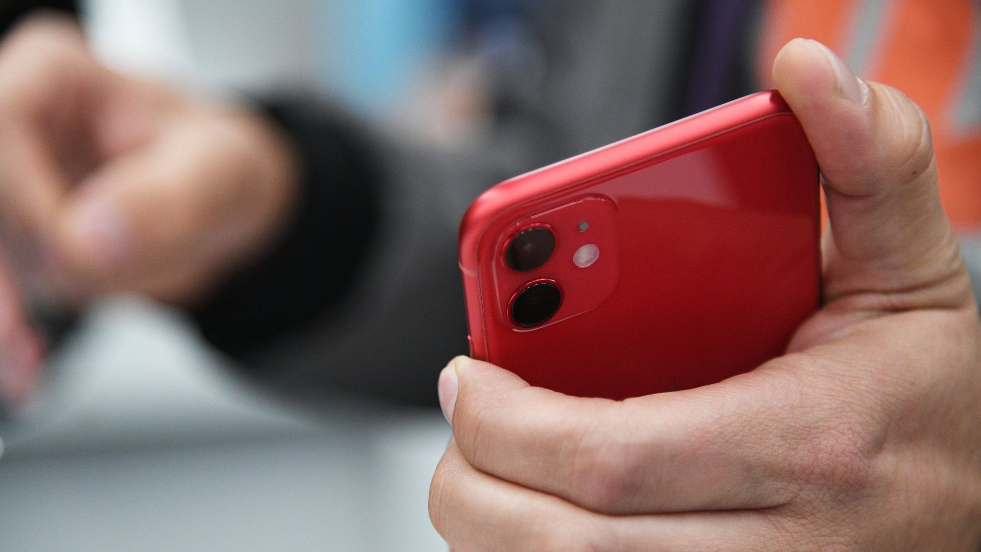 Старт продаж новых iPhone в России Старт продаж новых iPhone в России - РИА Новости, 1920, 07.02.2020
