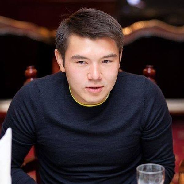 Айсултан Назарбаев Айсултан Назарбаев