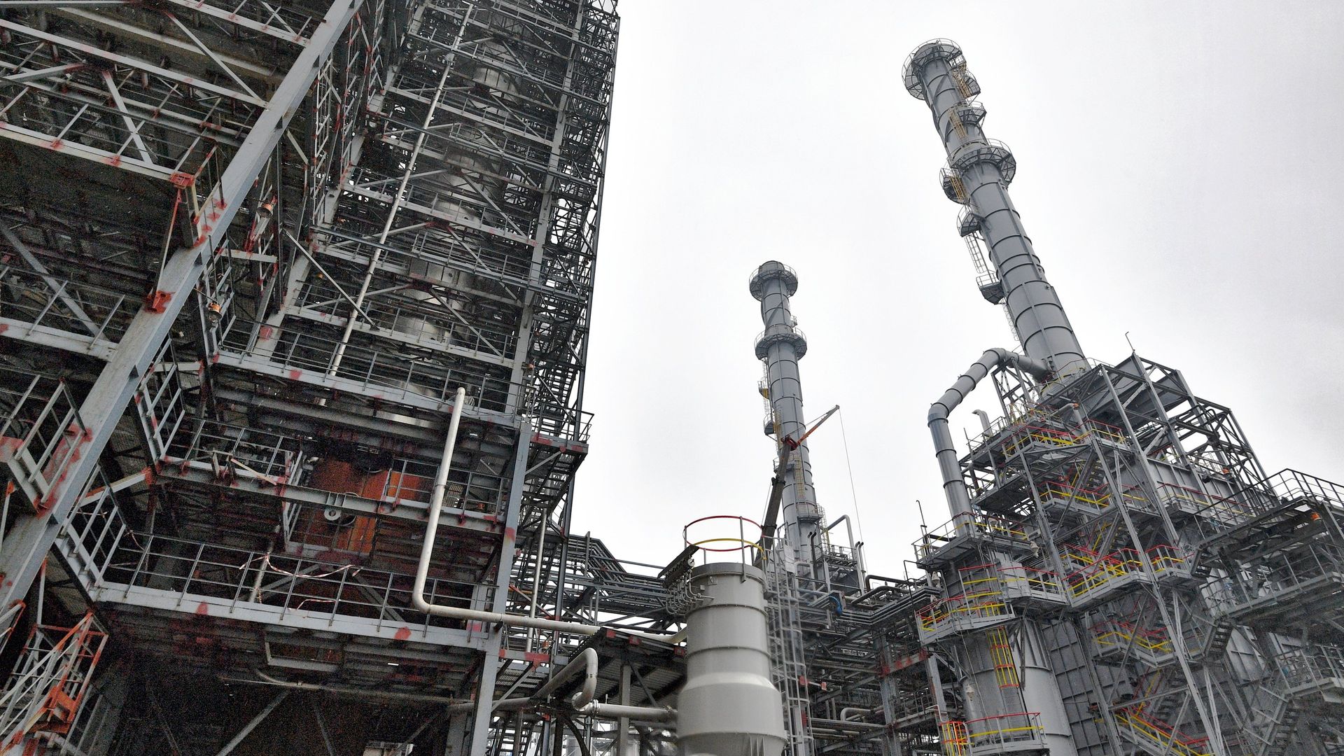 Мозырский нефтеперерабатывающий завод  - РИА Новости, 1920, 18.08.2025