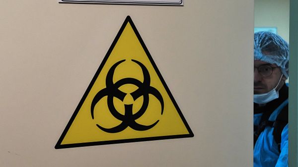 Отделение для людей с подозрением на коронавирус в Боткинской больнице