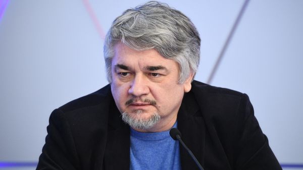 Ростислав Ищенко
