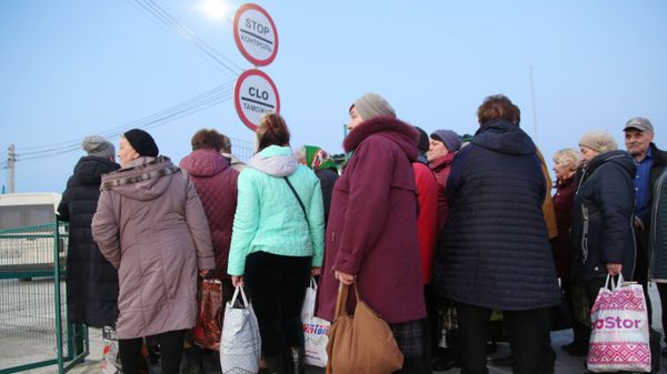 Украина ограничила количество КПП на границе с Донбассом