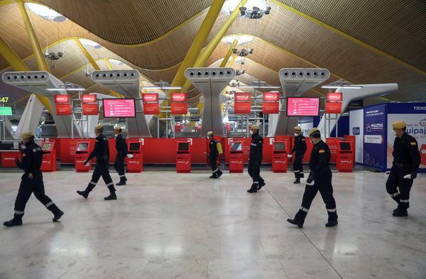Испания короновирус армия