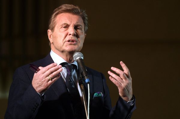 Лев Лещенко