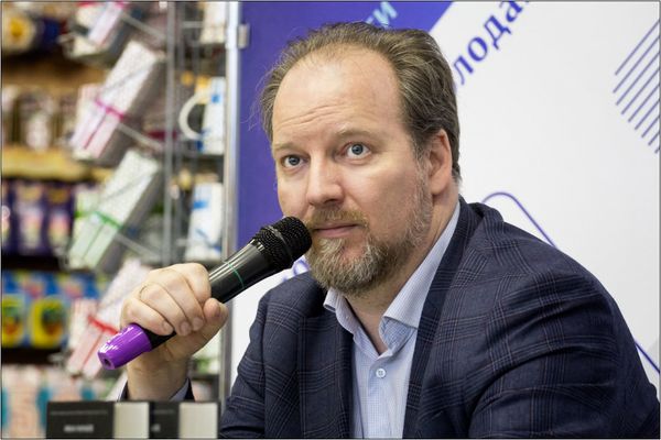 Иван Наумов