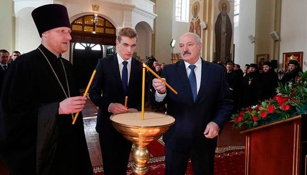 Лукашенко церковь пасха Белоруссия Лукашенко церковь пасха Белоруссия