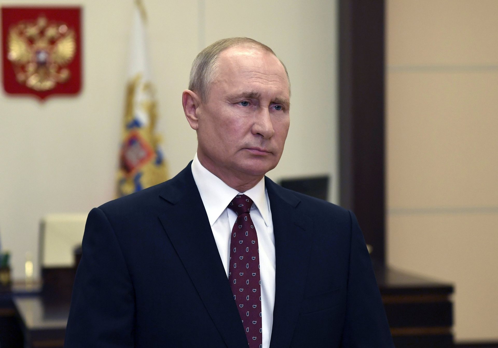 Президент РФ В. Путин поздравил выпускников военных вузов и академий с Днём Победы - РИА Новости, 1920, 10.07.2020