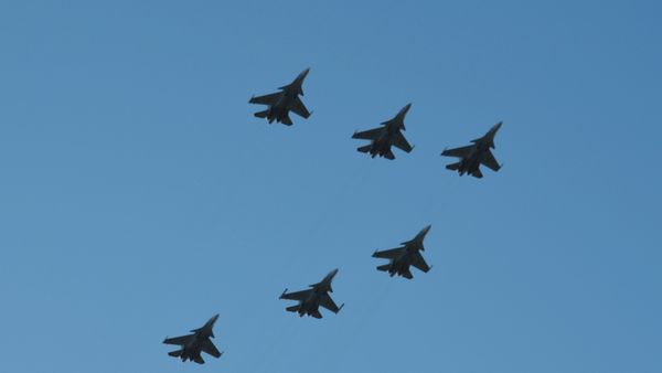 Репетиция воздушной части парада Победы в Ростовской области