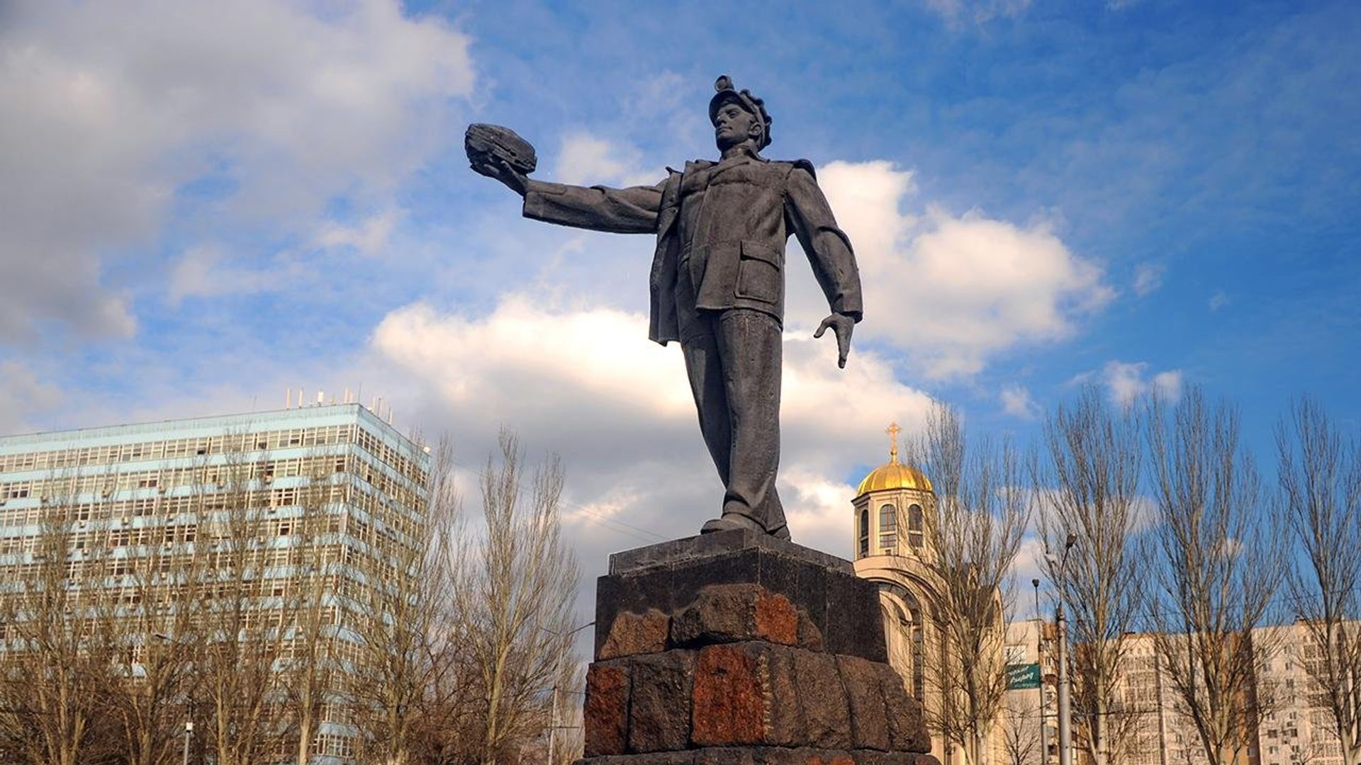 памятник Слава шахтерскому труду донецк памятник Слава шахтерскому труду донецк - РИА Новости, 1920, 03.06.2020