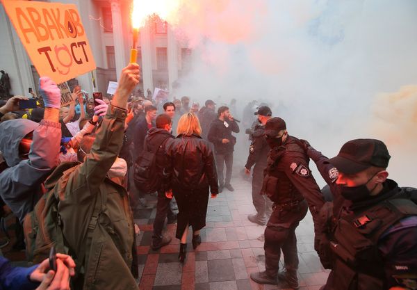 Акции на Украине с требованием отставки главы МВД А. Авакова Акции на Украине с требованием отставки главы МВД А. Авакова