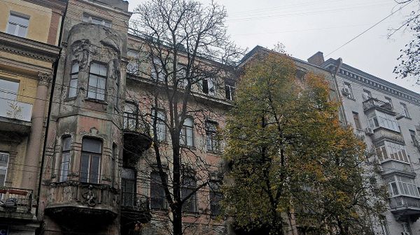 Дом со змеями Киев