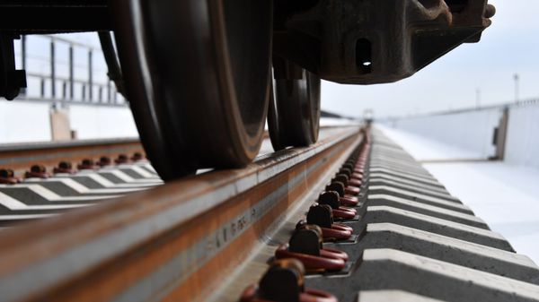 Строительство железнодорожной части Крымского моста