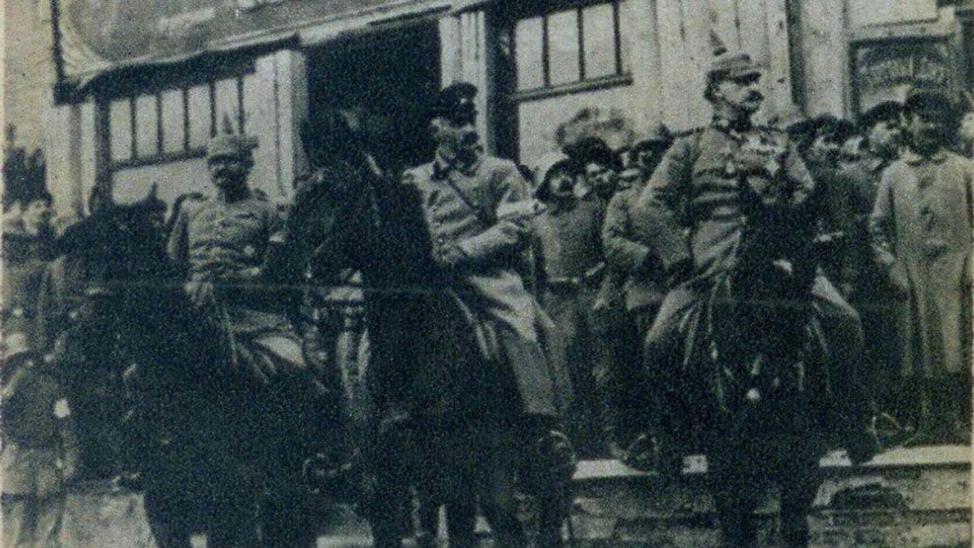 Парад германских войск в Харькове. В центре атаман Натиев Парад германских войск в Харькове. В центре атаман Натиев - РИА Новости, 1920, 16.06.2020