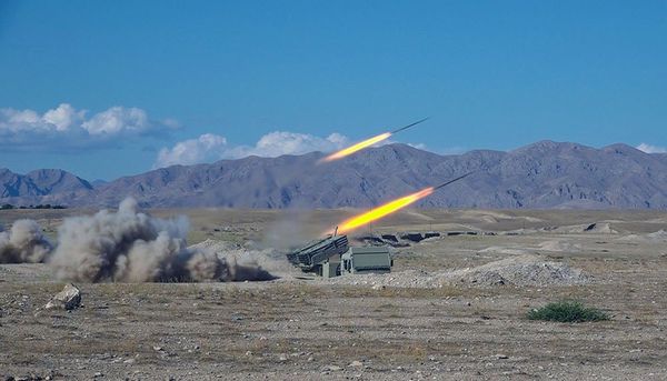 Солдат военнослужащий армия оружие Азербайджан обстрел Солдат военнослужащий армия оружие Азербайджан обстрел