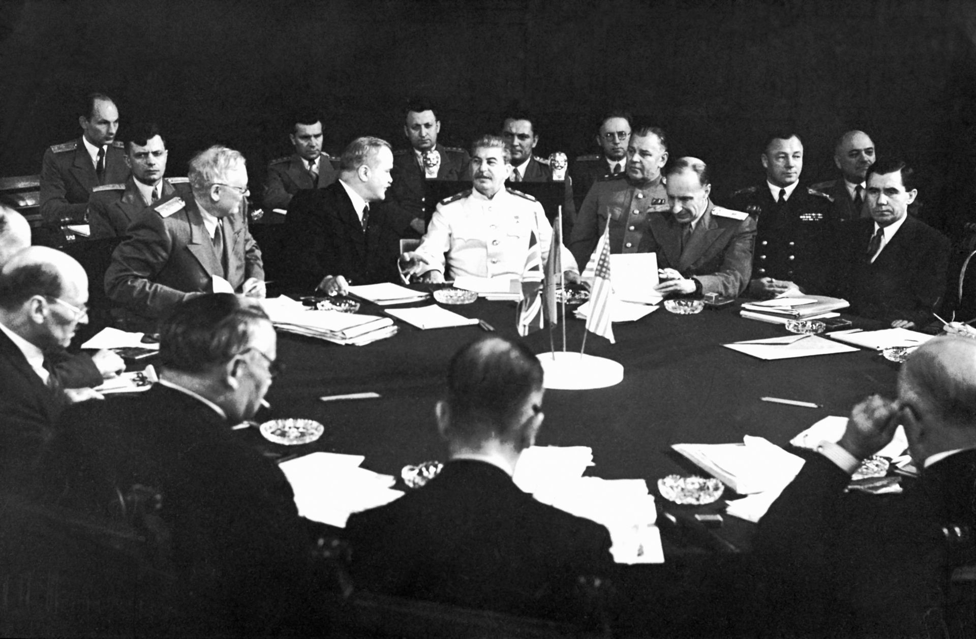  Вышинский, Молотов и Сталин на Потсдамской конференции - РИА Новости, 1920, 06.12.2023