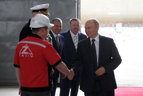 Рабочая поездка президента РФ В. Путина в республику Крым Рабочая поездка президента РФ В. Путина в республику Крым