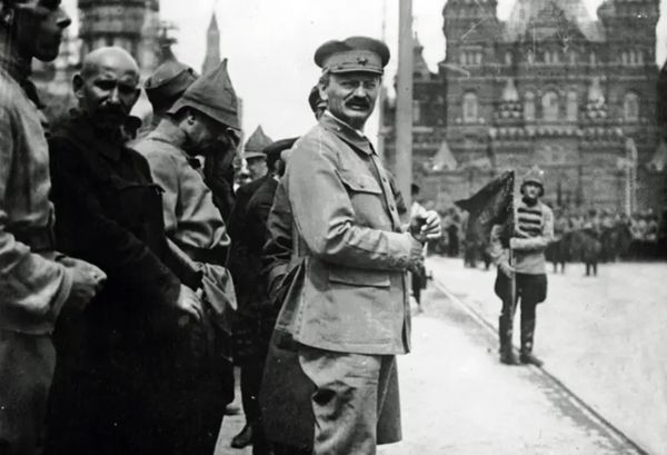 Лев Троцкий